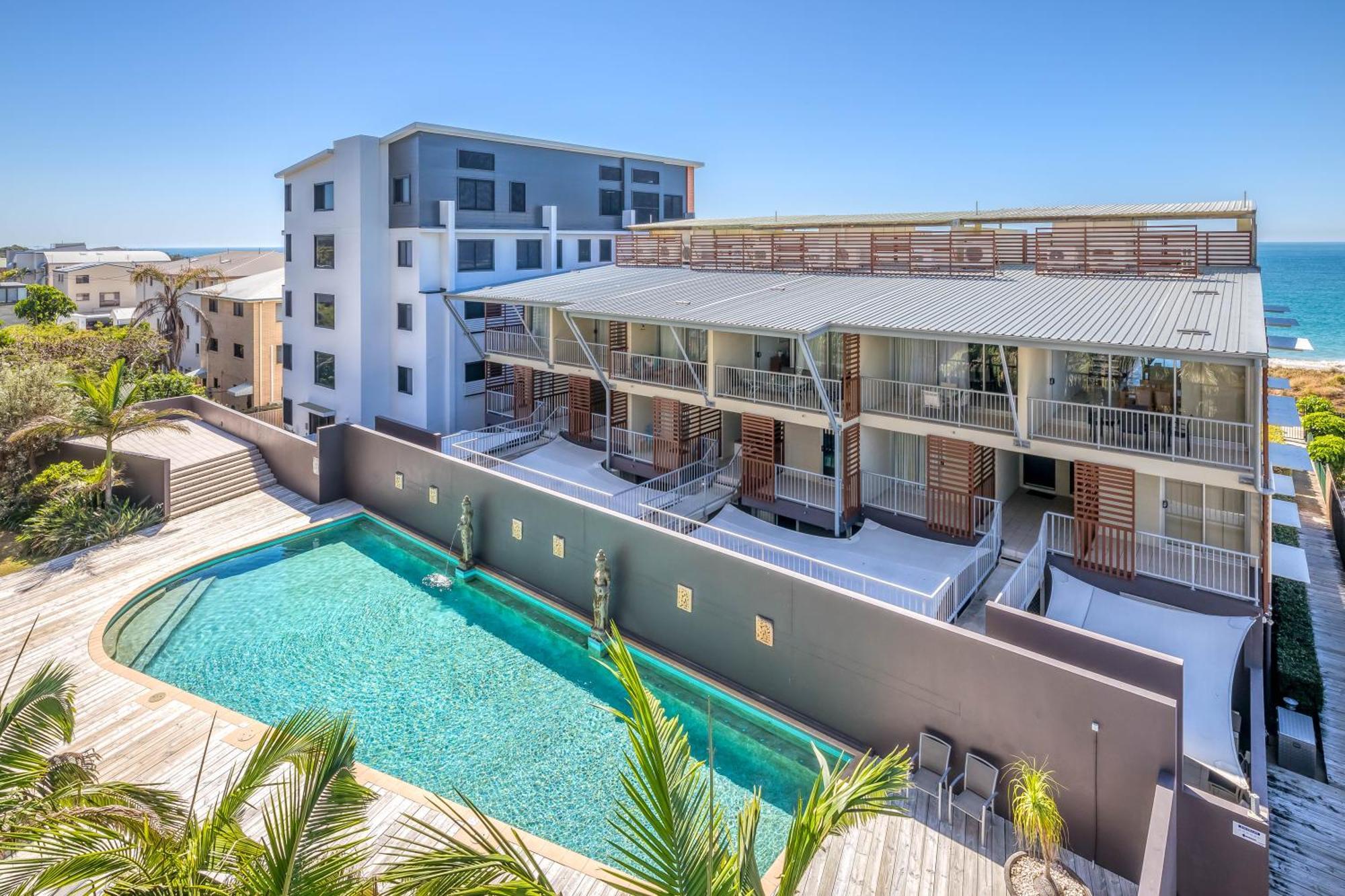 On The Beach Resort Bribie Island Woorim Exterior foto